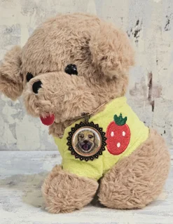 گردن آویزمخصوص آویزان کردن به قلاده پت ها(طرح سگ زرد رنگ با زبان بیرون زده)