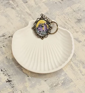 جاسوئیچی میناکاری شده(طرح موتور وسپا دو ترک بنفش رنگ)