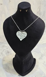 گردن آویزکالیگرافی(بیا که با تو هنوزم هزار پیوند است)