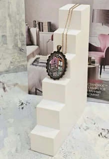 گردن آویزمیناکاری(طرح نیمکتی با گل اقاقیا)