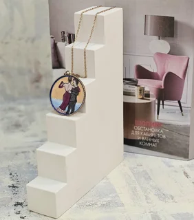 گردن آویز میناکاری شده(طرح رقص تانگو و عشق)